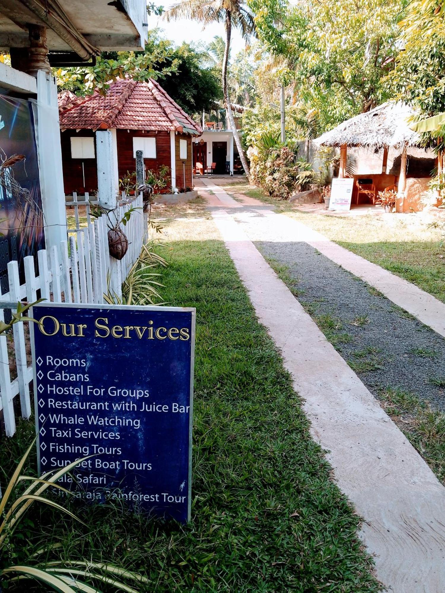 Area 51 Hotel Mirissa Exterior photo